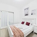 شقة Superapart Podwale 9 Unique, Step Into Tranquility And Relaxation