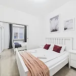 شقة Superapart Podwale 9 Unique, Step Into Tranquility And Relaxation *