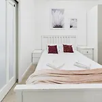 Apartmán Superapart Podwale 9 Unique, Step Into Tranquility And Relaxation Varšava