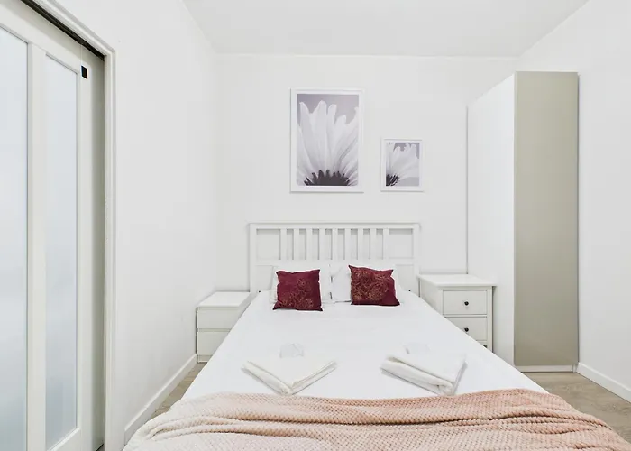 Superapart Podwale 9 Unique, Step Into Tranquility And Relaxation