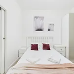 דירה Superapart Podwale 9 Unique, Step Into Tranquility And Relaxation